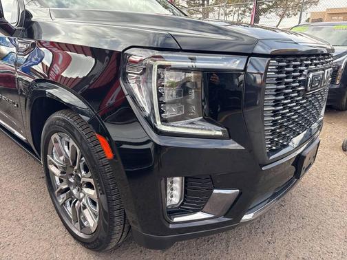 2023 GMC Yukon XL Denali Ultimate