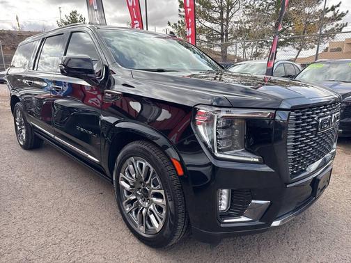 2023 GMC Yukon XL Denali Ultimate