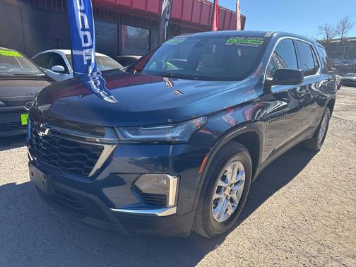 2022 Chevrolet Traverse LS
