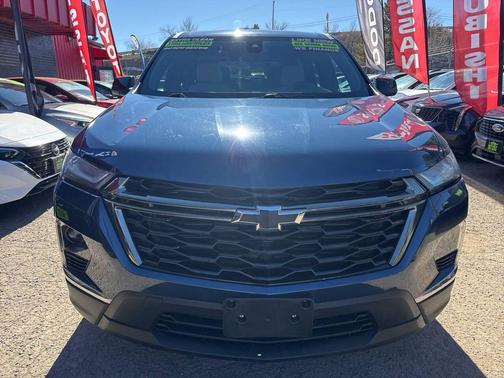 2022 Chevrolet Traverse LS