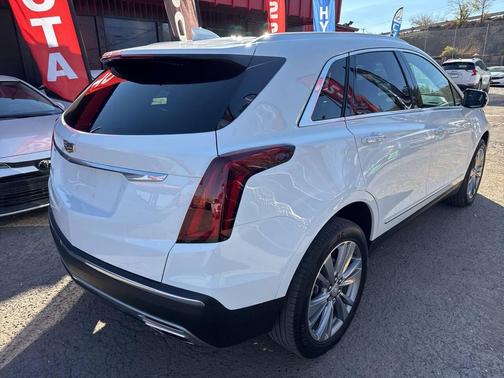 2024 Cadillac XT5 Premium Luxury