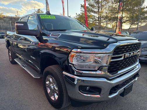 2024 RAM 2500 Big Horn Crew Cab 4x4 6'4' Box