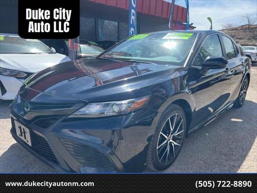 2022 Toyota Camry SE