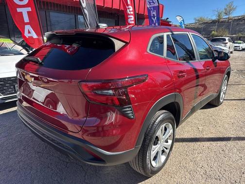 2024 Chevrolet Trax LS
