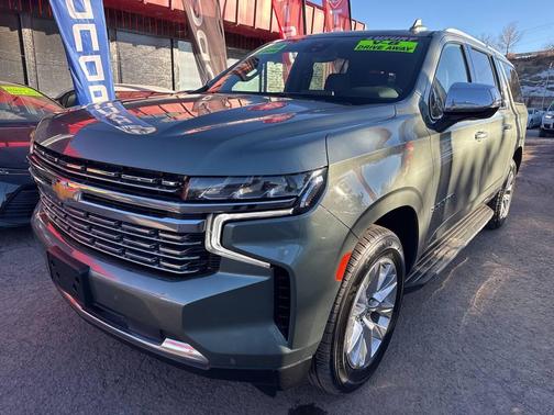 2023 Chevrolet Suburban Premier