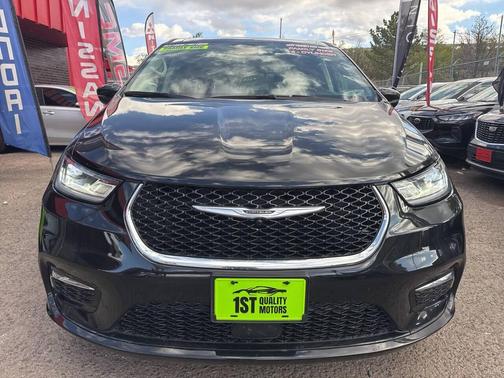 Black 2024 Chrysler Pacifica Touring L