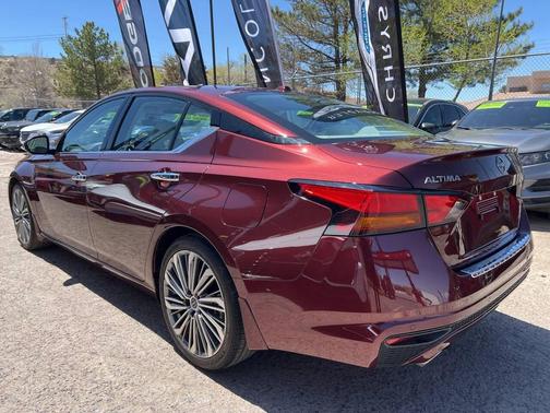 2023 Nissan Altima 2.5 SL