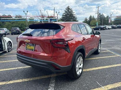 2024 Chevrolet Trax LS
