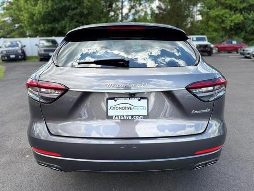 Grigio Maratea Metallic 2022 Maserati Levante GT