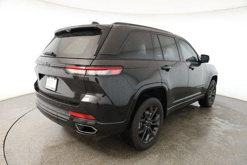 2025 Jeep Grand Cherokee 4xe Anniversary Edition