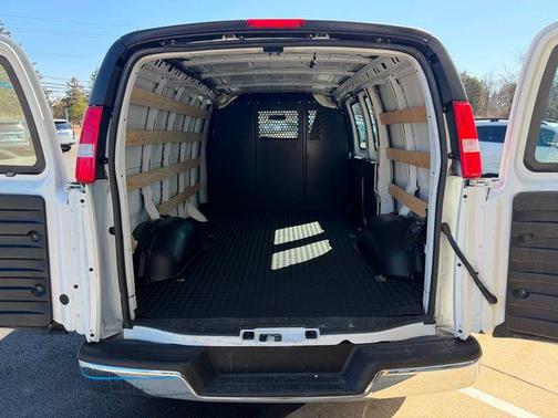 Summit White 2024 GMC Savana 2500 Work Van