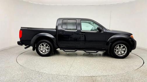 Magnetic Black Pearl 2021 Nissan Frontier SV