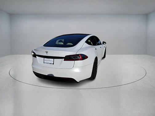 2021 Tesla Model S Long Range