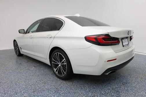 2023 BMW 530 i