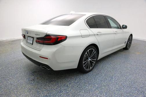 2023 BMW 530 i