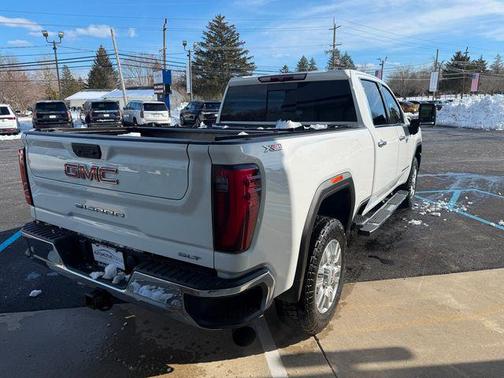 2024 GMC Sierra 2500 SLT