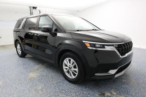 2022 Kia Carnival LXS