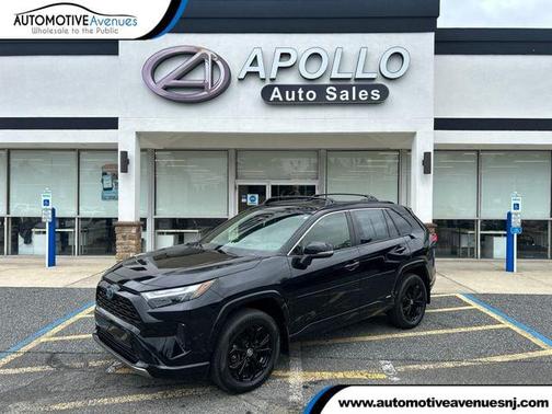 2022 Toyota RAV4 Hybrid SE