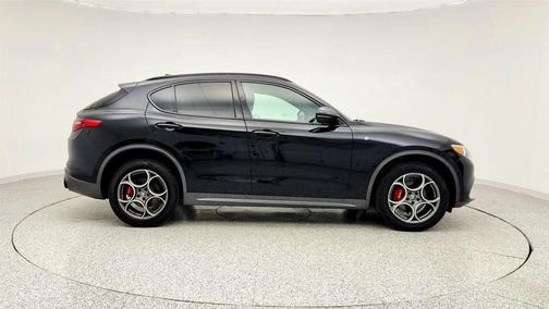 2022 Alfa Romeo Stelvio Ti