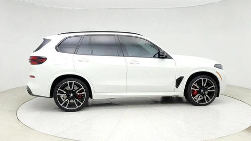 2024 BMW X5 M60i