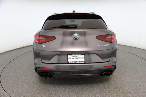2018 Alfa Romeo Stelvio Quadrifoglio