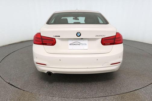 2018 BMW 320 i