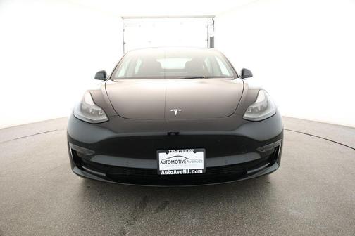 2022 Tesla Model 3 Standard Range