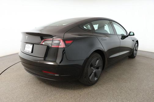 2022 Tesla Model 3 Standard Range