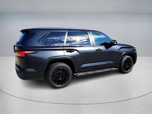 2024 Toyota Sequoia SR5