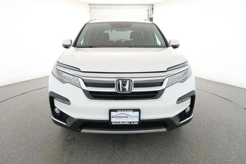 2022 Honda Pilot Touring 8-Passenger