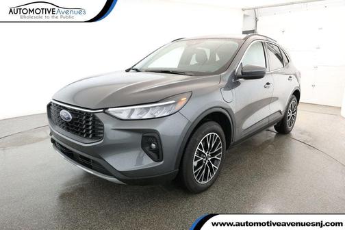 2025 Ford Escape PHEV Base