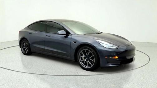 Midnight Silver Metallic 2022 Tesla Model 3 Long Range