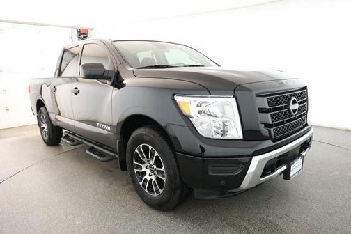 2024 Nissan Titan SV