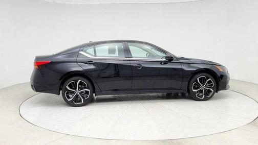 2025 Nissan Altima SR AWD