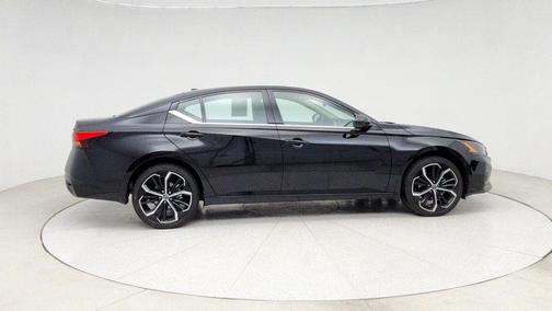 2025 Nissan Altima SR AWD