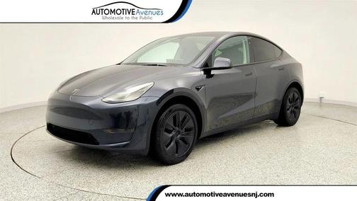 2025 Tesla Model Y Long Range Dual Motor Rear-Wheel Drive