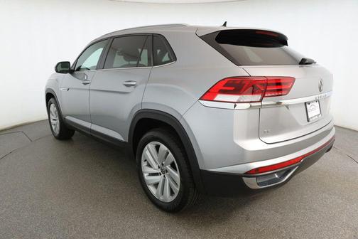 2022 Volkswagen Atlas Cross Sport 2.0T SE w/Technology 4MOTION