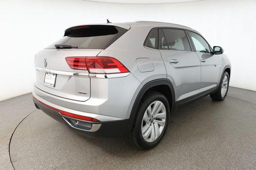 2022 Volkswagen Atlas Cross Sport 2.0T SE w/Technology 4MOTION
