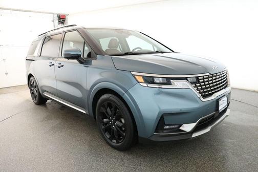 2023 Kia Carnival SX