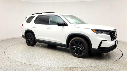 Platinum White Pearl 2025 Honda Pilot Black Edition
