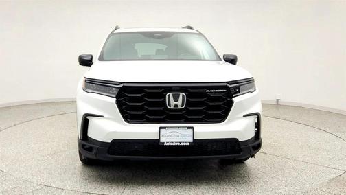 Platinum White Pearl 2025 Honda Pilot Black Edition