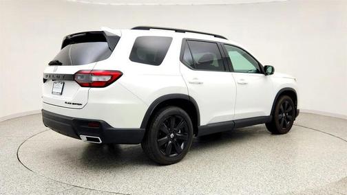 Platinum White Pearl 2025 Honda Pilot Black Edition