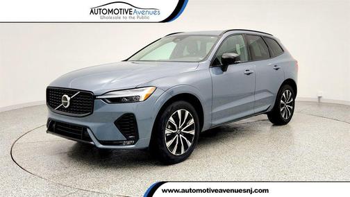 Thunder Grey Metallic 2024 Volvo XC60 B5 Core Dark Theme