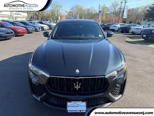 Nero Ribelle Metallic 2022 Maserati Levante Modena