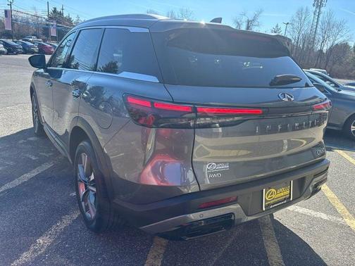 2024 INFINITI QX60 Luxe