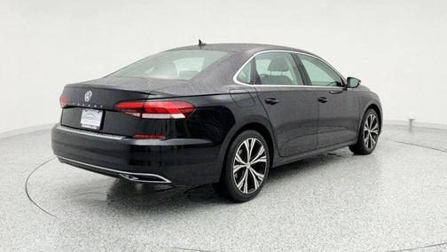 2021 Volkswagen Passat 2.0T SE