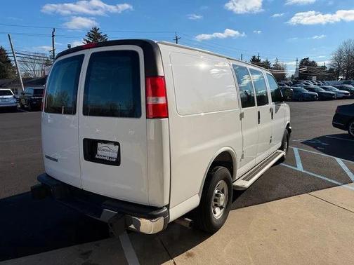 2024 Chevrolet Express 2500 RWD 2500 Regular Wheelbase WT