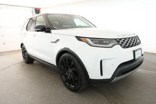 2024 Land Rover Discovery P300 S