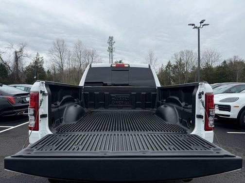 Bright White Clearcoat 2022 RAM 1500 Big Horn/Lone Star