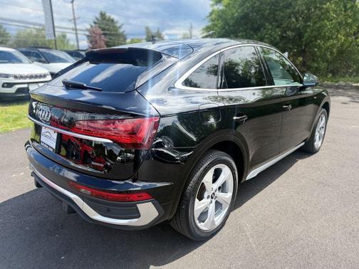Mythos Black Metallic 2023 Audi Q5 45 S line Premium Plus
